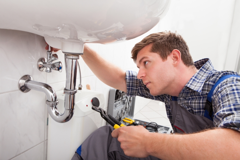 24/7 emergency plumber in Borehamwood